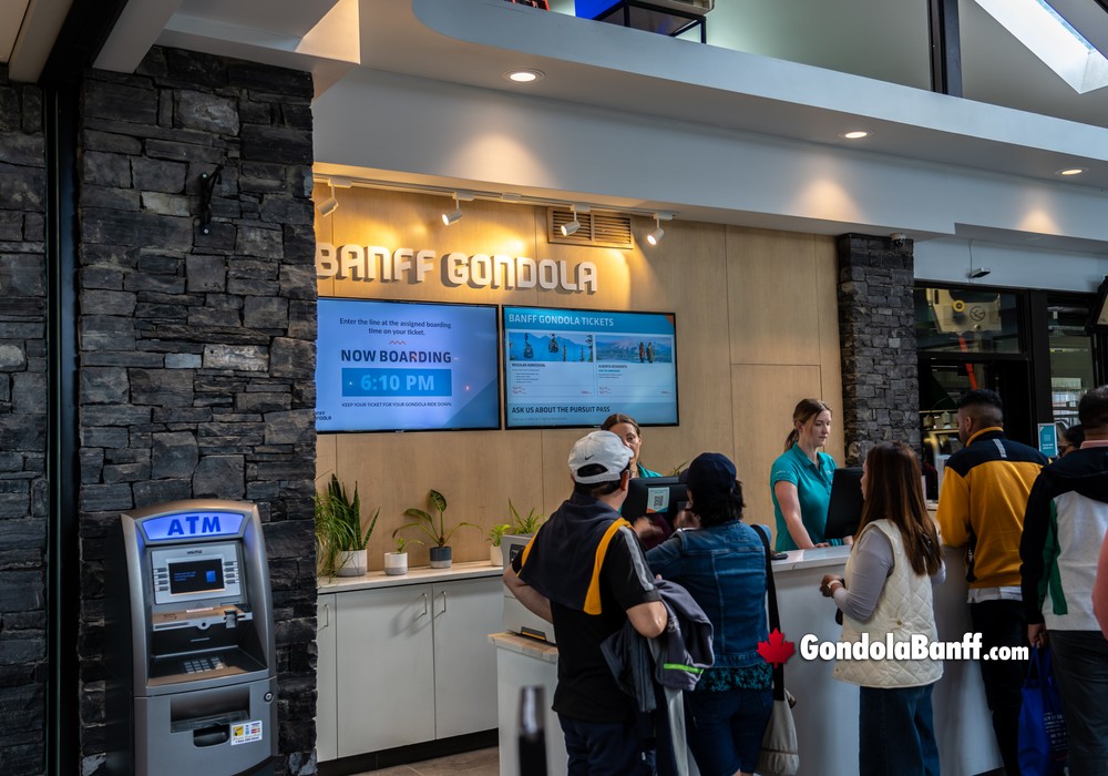 Check in Banff Gondola